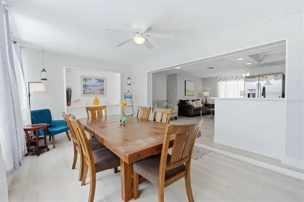 $12,600 | 301 Avenida Madera, Unit B, Sarasota, FL 34242