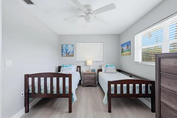 $12,600 | 301 Avenida Madera, Unit B, Sarasota, FL 34242