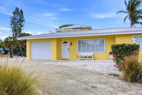 $12,600 | 301 Avenida Madera, Unit B, Sarasota, FL 34242