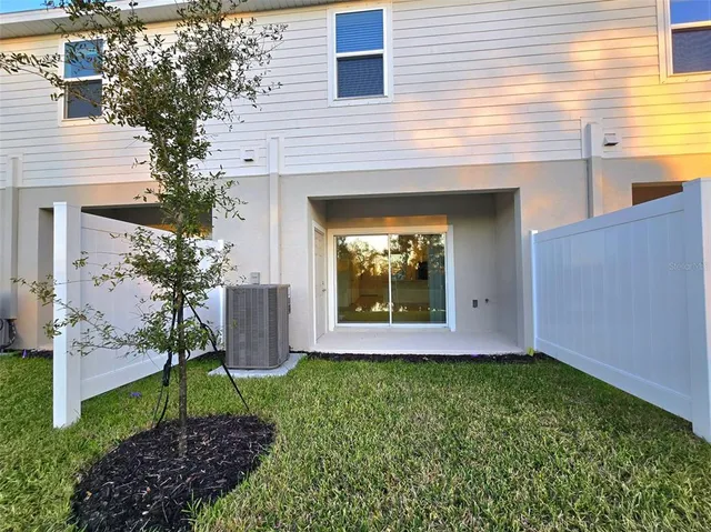 $1,900 | 13215 Forge Avenue, Parrish, FL 34219