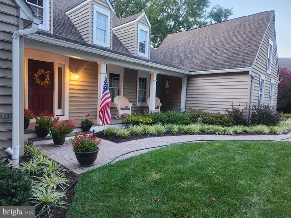 $899,900 | 8 Rolling Farm Court, Baltimore, MD 21228