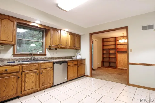 $289,000 | 566 Country Lane, Sullivan, MO 63080