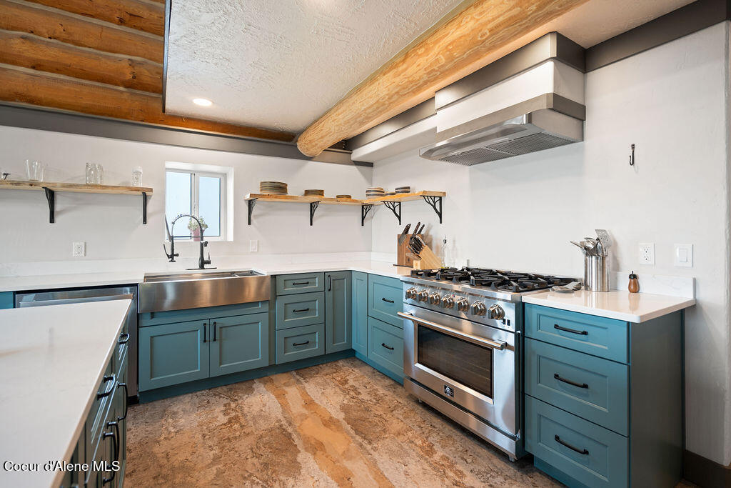263 Birdpoint Road Bonners Ferry, ID 83805 - Photo 9 of 52 Kitchen