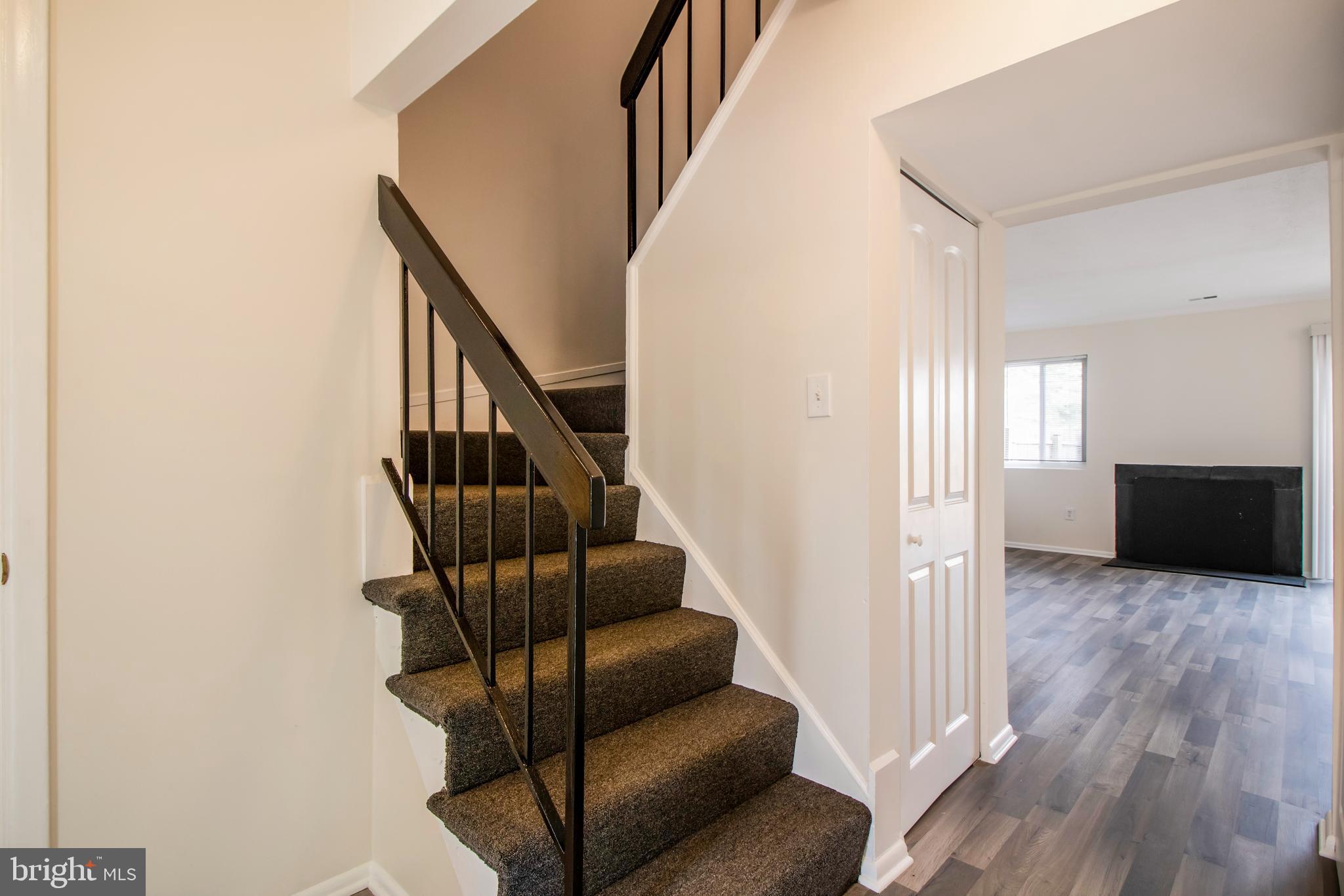 17445 Hoskinson Road Poolesville, MD 20837 - Photo 4 of 19