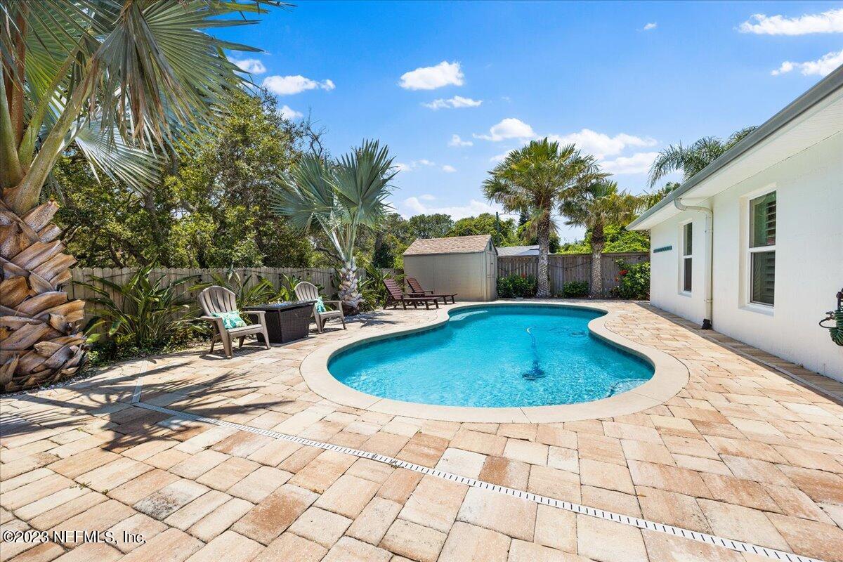 313 Eleventh Street St. Augustine, FL 32084 - Photo 33 of 35 a swimming pool with yard