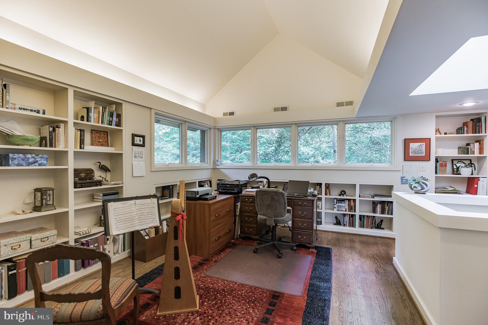 10375 Mackall Road St. Leonard, MD 20685 - Photo 17 of 36 Wonderful Library