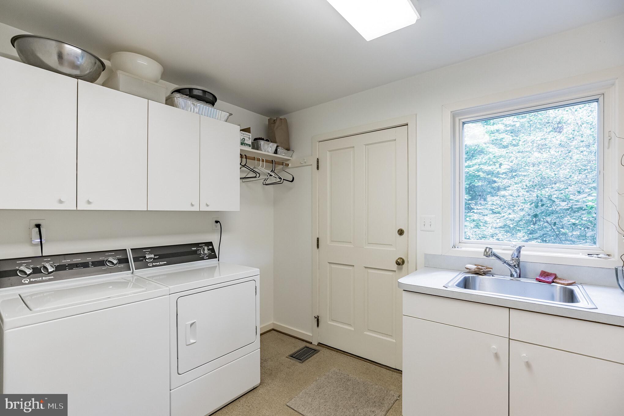 10375 Mackall Road St. Leonard, MD 20685 - Photo 30 of 36 Laundry