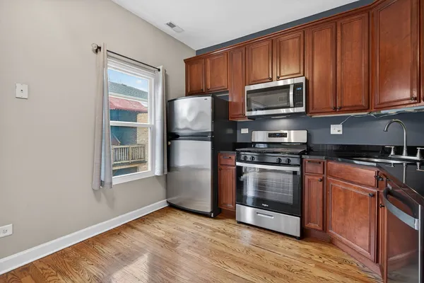 $364,999 | 10420 South Walden Parkway, Chicago, IL 60643