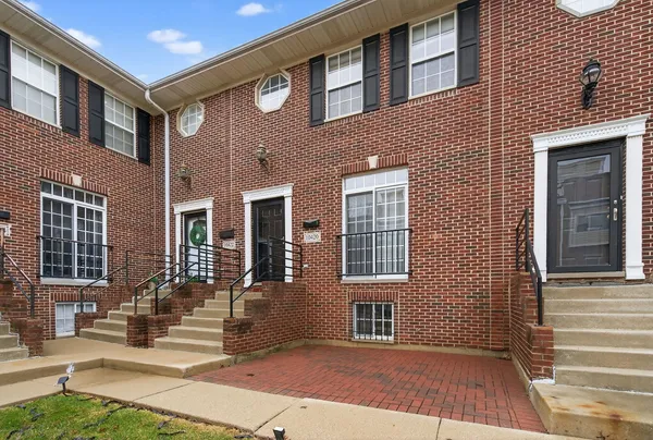 $364,999 | 10420 South Walden Parkway, Chicago, IL 60643