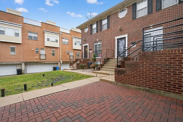 $364,999 | 10420 South Walden Parkway, Chicago, IL 60643