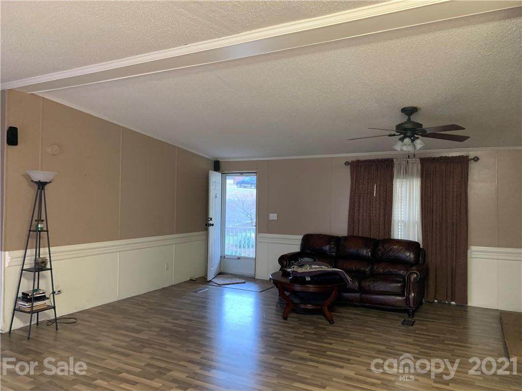 210 Amherst Road Morganton, NC 28655 - Photo 3 of 27 Gallery Image 3