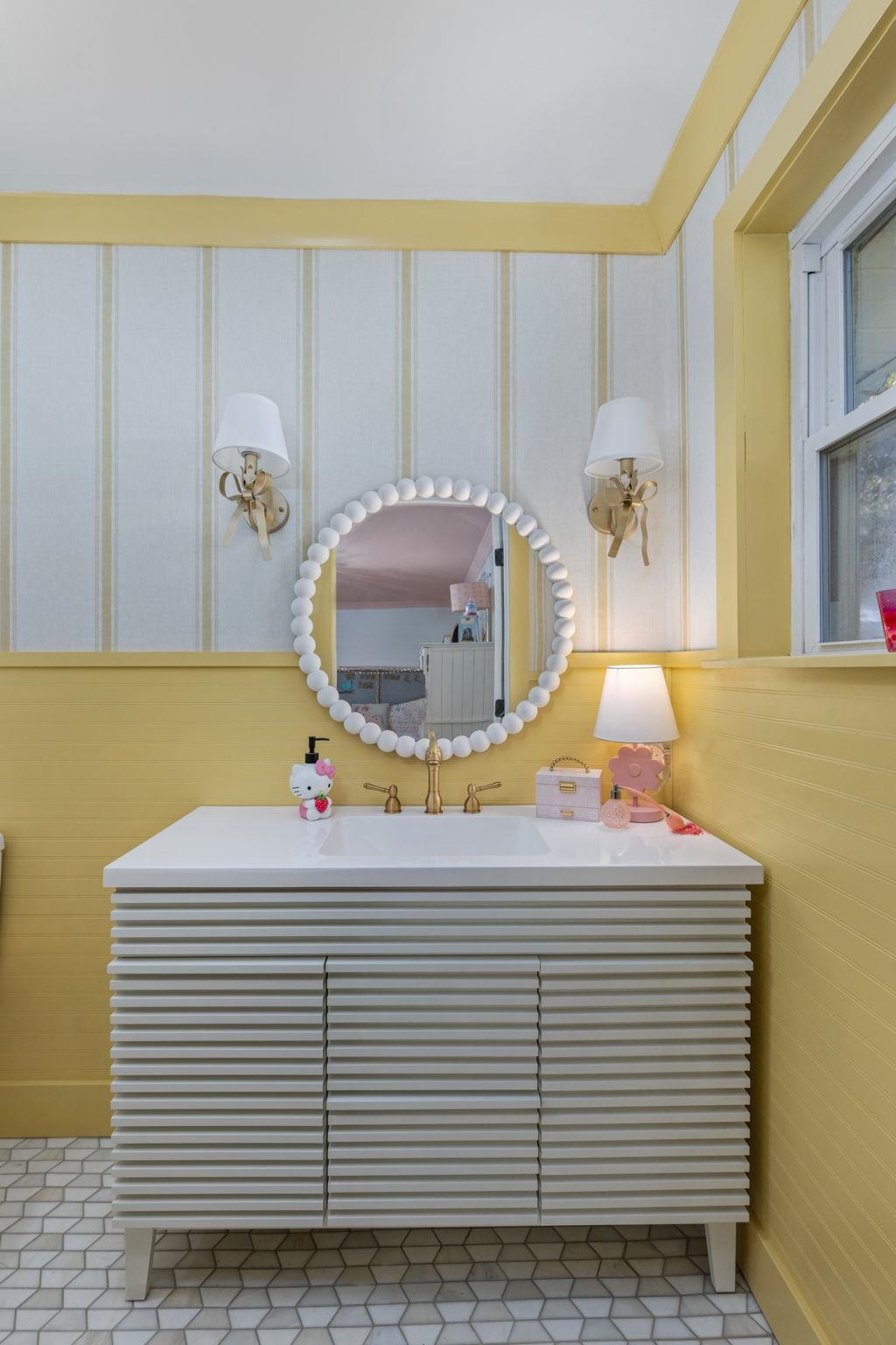 41 County Road 409 Rienzi, MS 38865 - Photo 22 of 40 Bathroom featuring vanity and baseboards