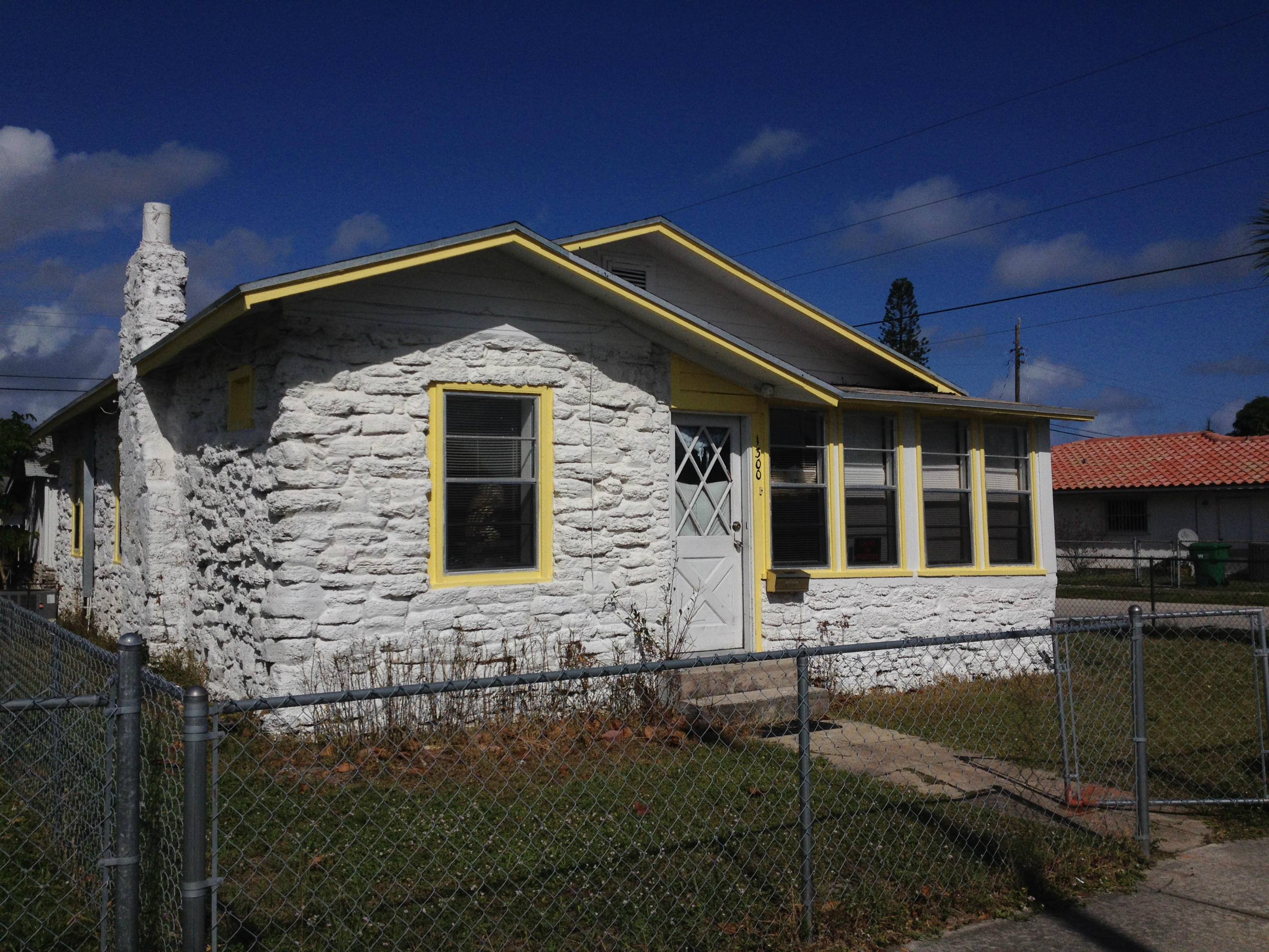 1300 w 24th Street 031