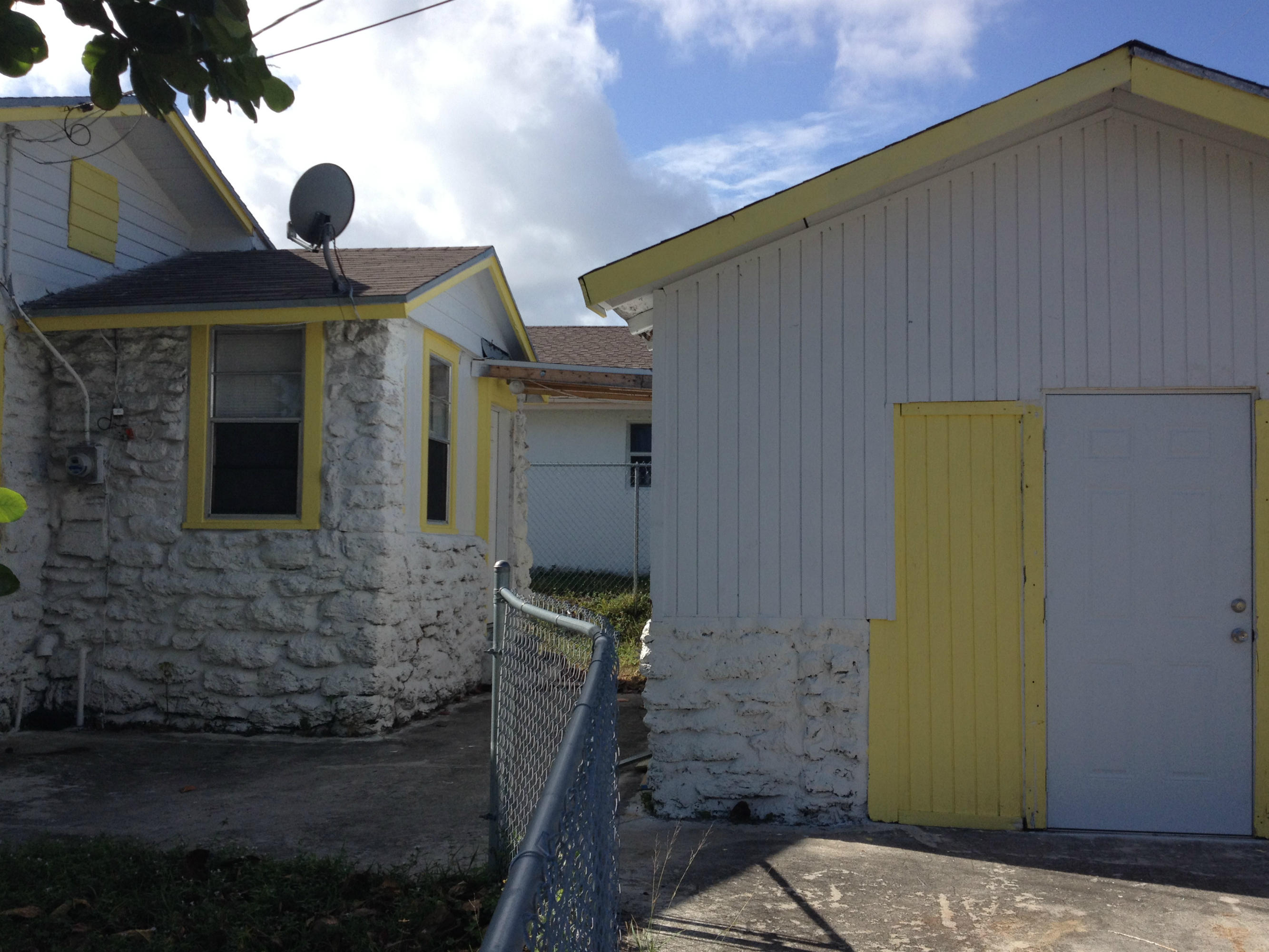 1300 West 24th Street Riviera Beach, FL 33404 - Photo 3 of 10 1300 w 24th Street 022