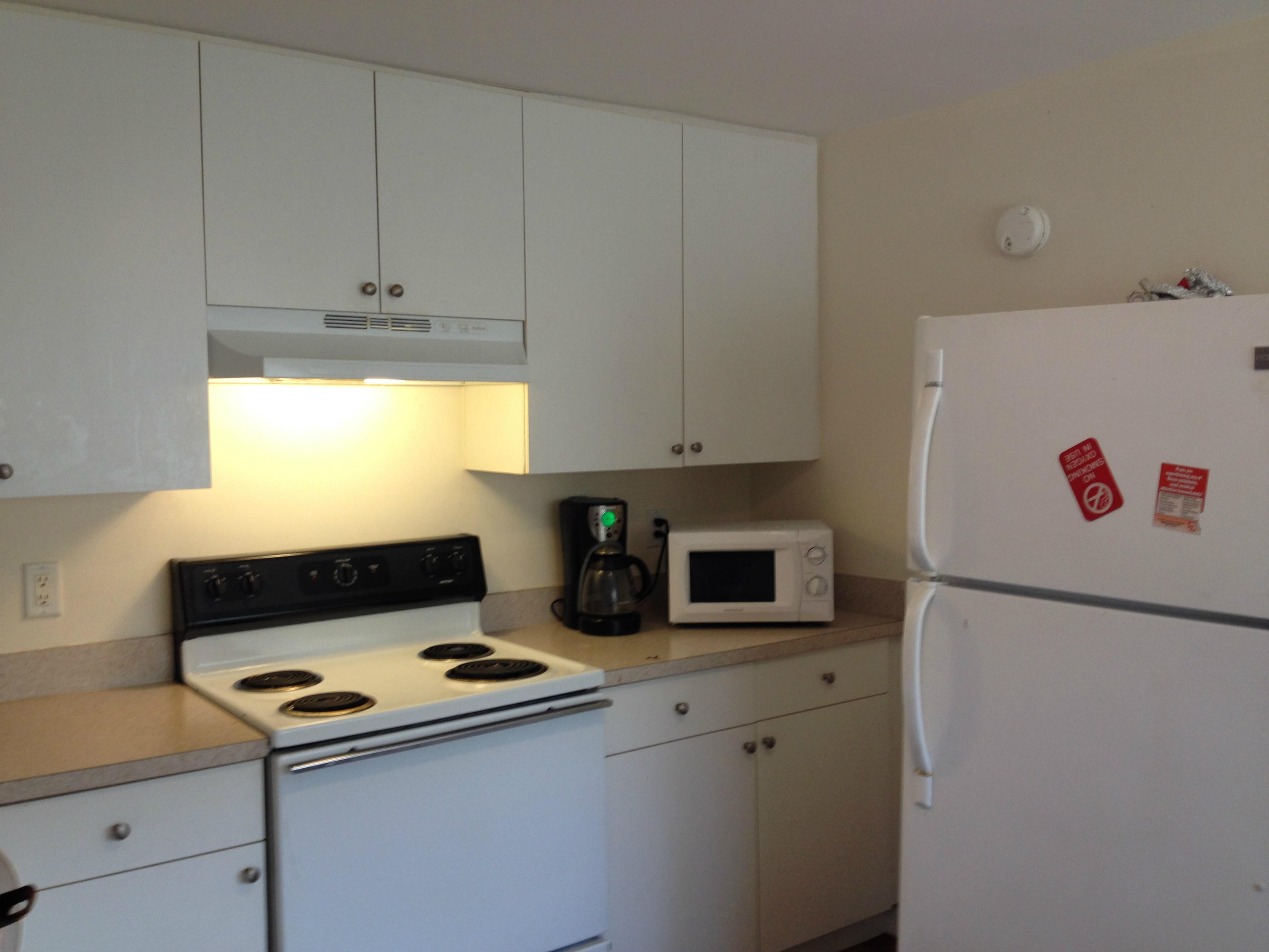 1300 West 24th Street Riviera Beach, FL 33404 - Photo 5 of 10 1300 w 24th Street 010