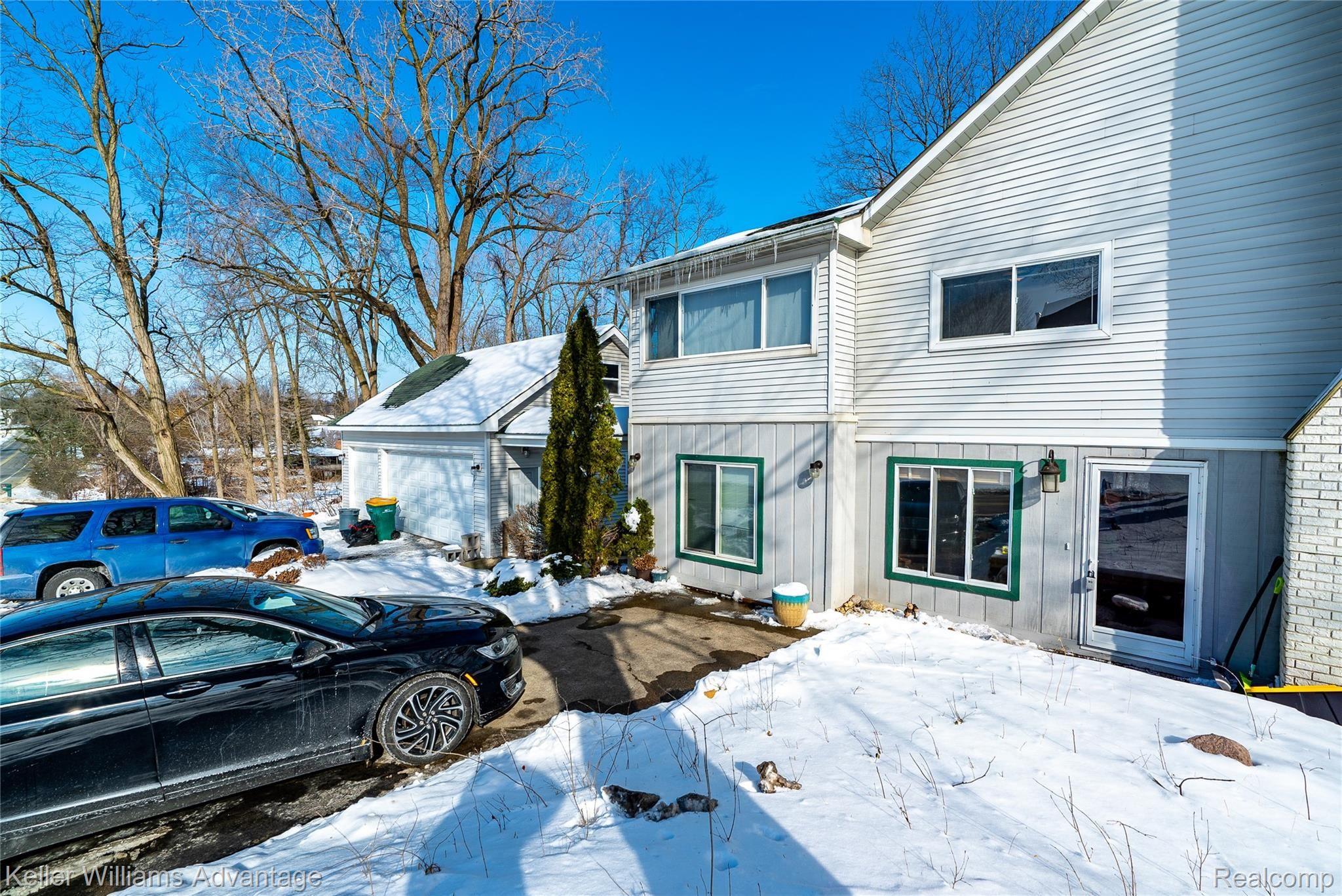 25716 Power Road Farmington, MI 48336 - Photo 31 of 45 PowerRd_25716_Front 2.jpg