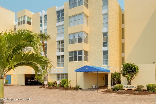 $2,100 | 4700 Ocean Beach Boulevard, Unit 206, Cocoa Beach, FL 32931