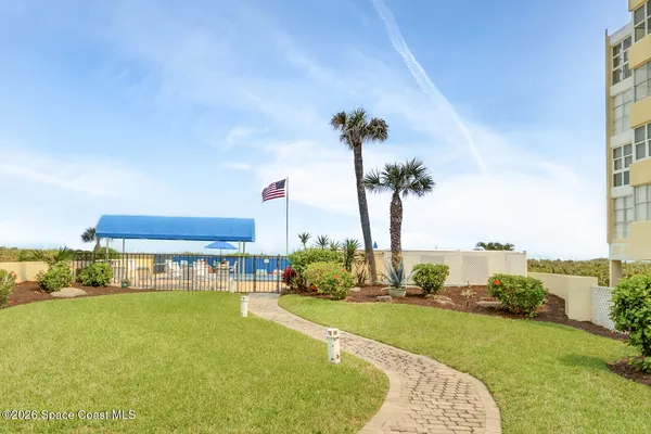 $2,100 | 4700 Ocean Beach Boulevard, Unit 206, Cocoa Beach, FL 32931