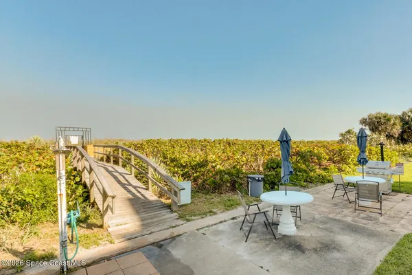 $2,100 | 4700 Ocean Beach Boulevard, Unit 206, Cocoa Beach, FL 32931