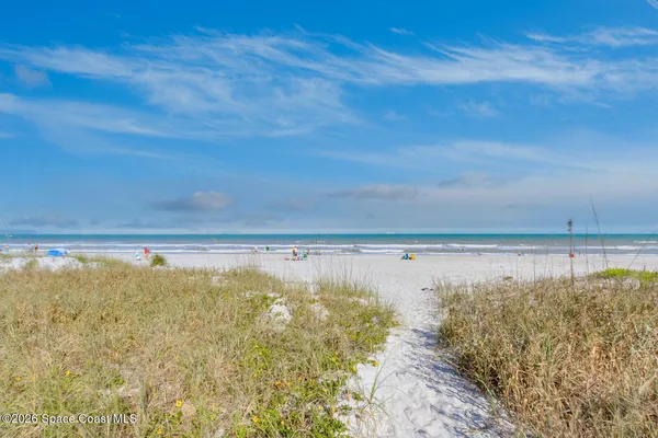 $2,100 | 4700 Ocean Beach Boulevard, Unit 206, Cocoa Beach, FL 32931