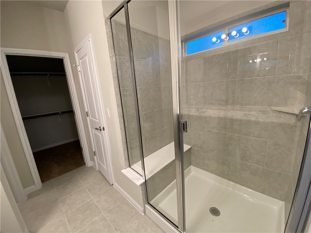 8409 Looksee Lane Austin, TX 78744 - Photo 12 of 17