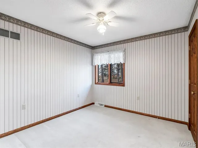 $428,000 | 6028 Hwy Ac, Leslie, MO 63056