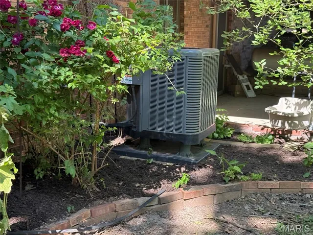 $428,000 | 6028 Hwy Ac, Leslie, MO 63056