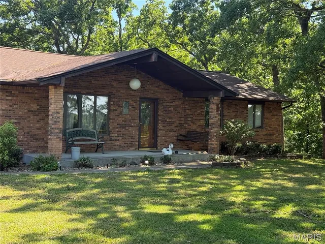$428,000 | 6028 Hwy Ac, Leslie, MO 63056