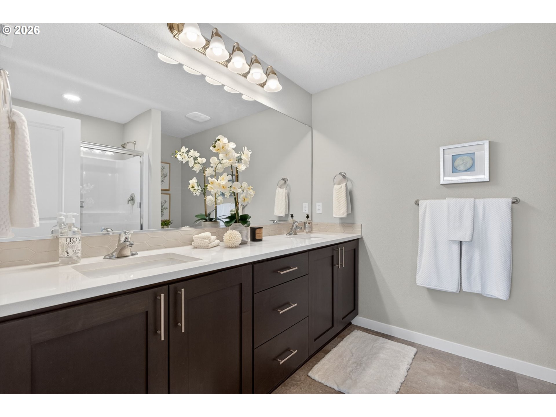 2876 South Nectarine Street Cornelius, OR 97113 - Photo 22 of 42 a bathroom with a double vanity sink and a mirror