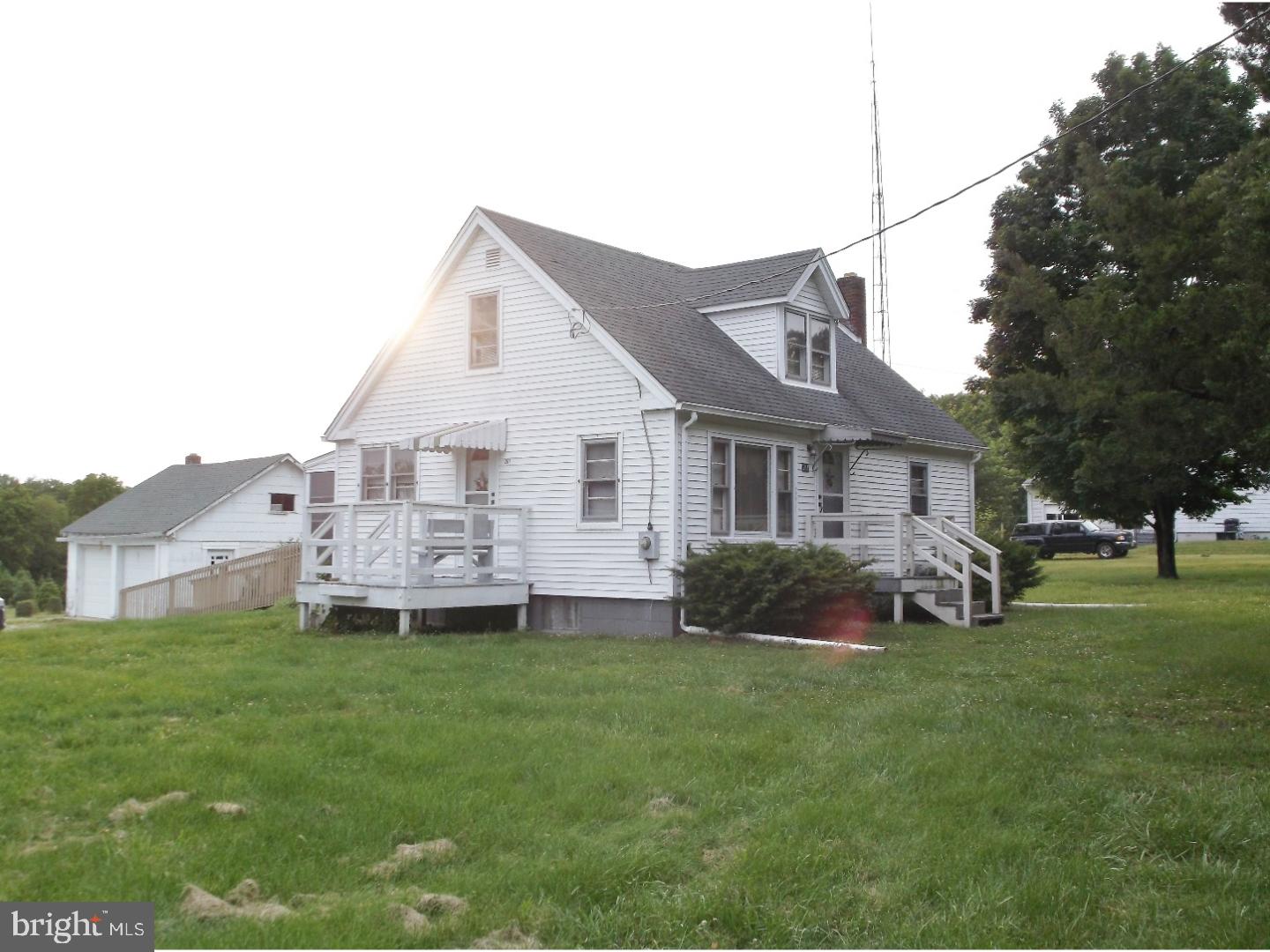 201 Davis Mill Road Greenwich, NJ 08323 - Photo 2 of 19 Gallery Image 2