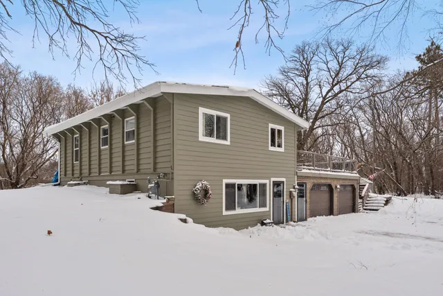 $479,900 | 50495 Evergreen Avenue, Rush City, MN 55069