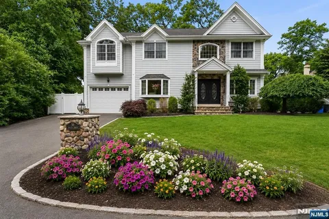 $1,150,000 | 58 Mackay Avenue, Waldwick, NJ 07463