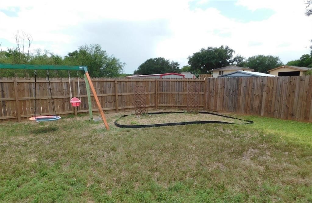 1250 Lawrence Trail Alice, TX 78332 - Photo 23 of 24