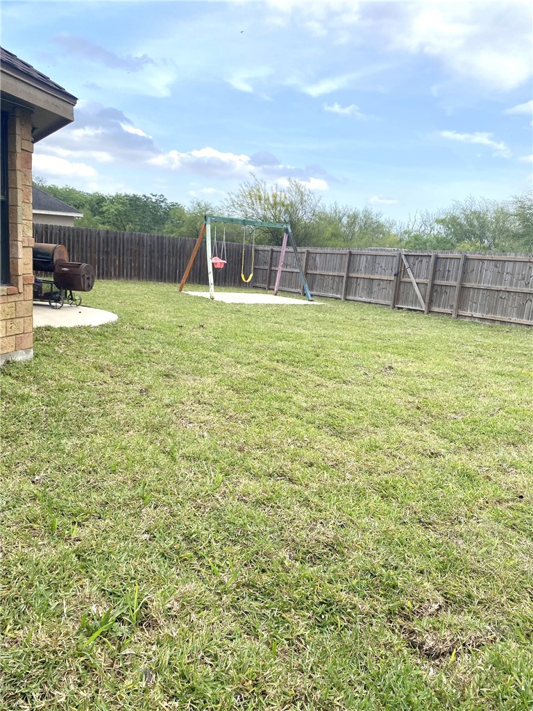 1250 Lawrence Trail Alice, TX 78332 - Photo 37 of 40 a view of a garden