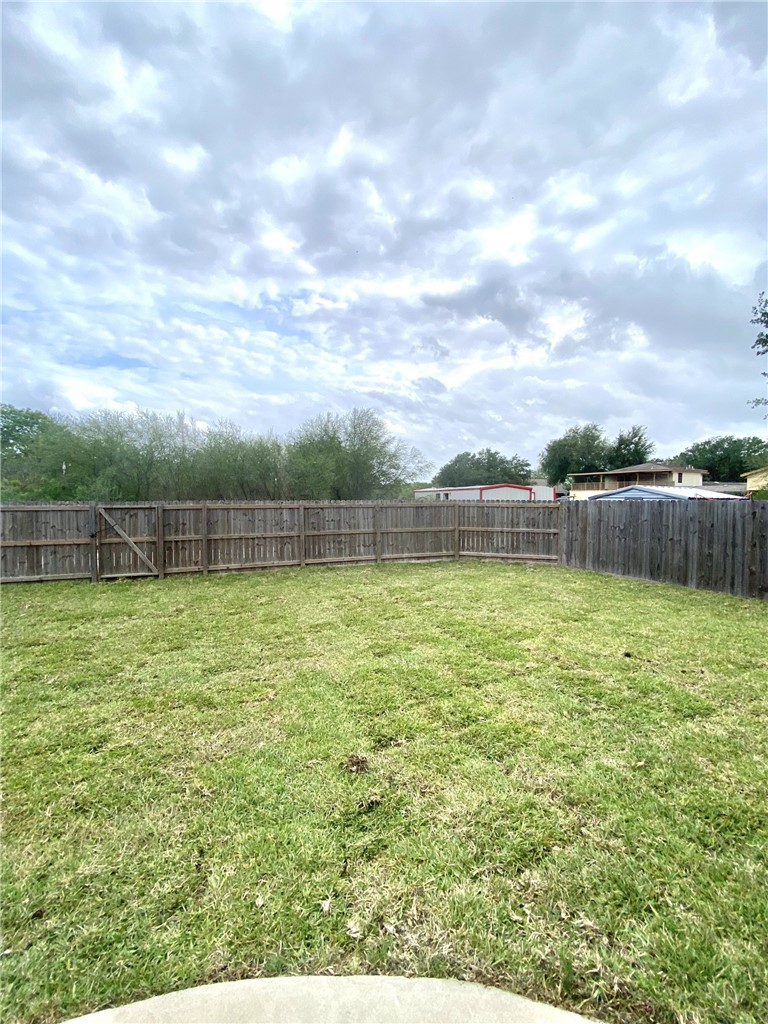 1250 Lawrence Trail Alice, TX 78332 - Photo 39 of 40 a view of outdoor space with swimming pool and mountain in the back