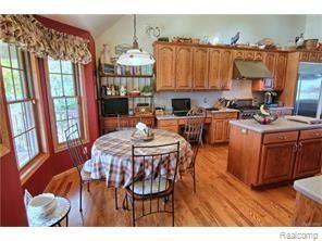 5550 McGregor Road Deckerville, MI 48427 - Photo 7 of 30 5550 McGregor Breakfast Nook.jpg