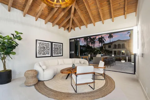 $5,475,000 | 425 Coral Way, Fort Lauderdale, FL 33301