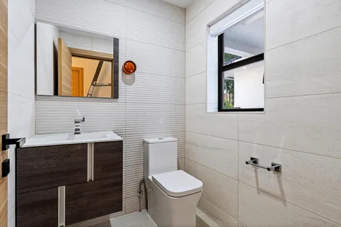 $5,475,000 | 425 Coral Way, Fort Lauderdale, FL 33301