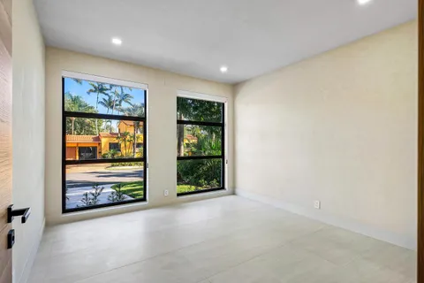 $5,475,000 | 425 Coral Way, Fort Lauderdale, FL 33301