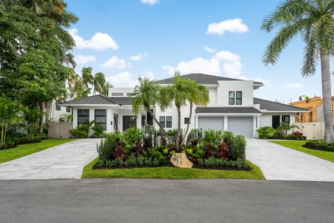 $5,475,000 | 425 Coral Way, Fort Lauderdale, FL 33301