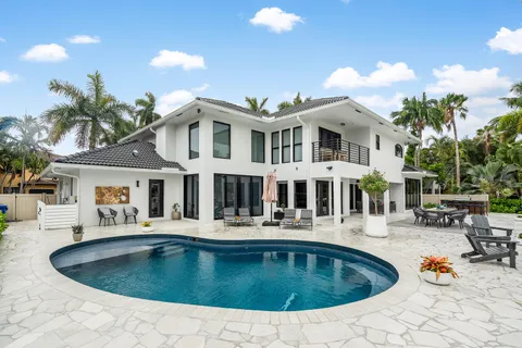 $5,475,000 | 425 Coral Way, Fort Lauderdale, FL 33301