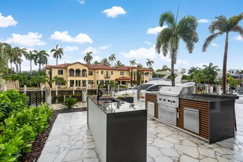 $5,475,000 | 425 Coral Way, Fort Lauderdale, FL 33301