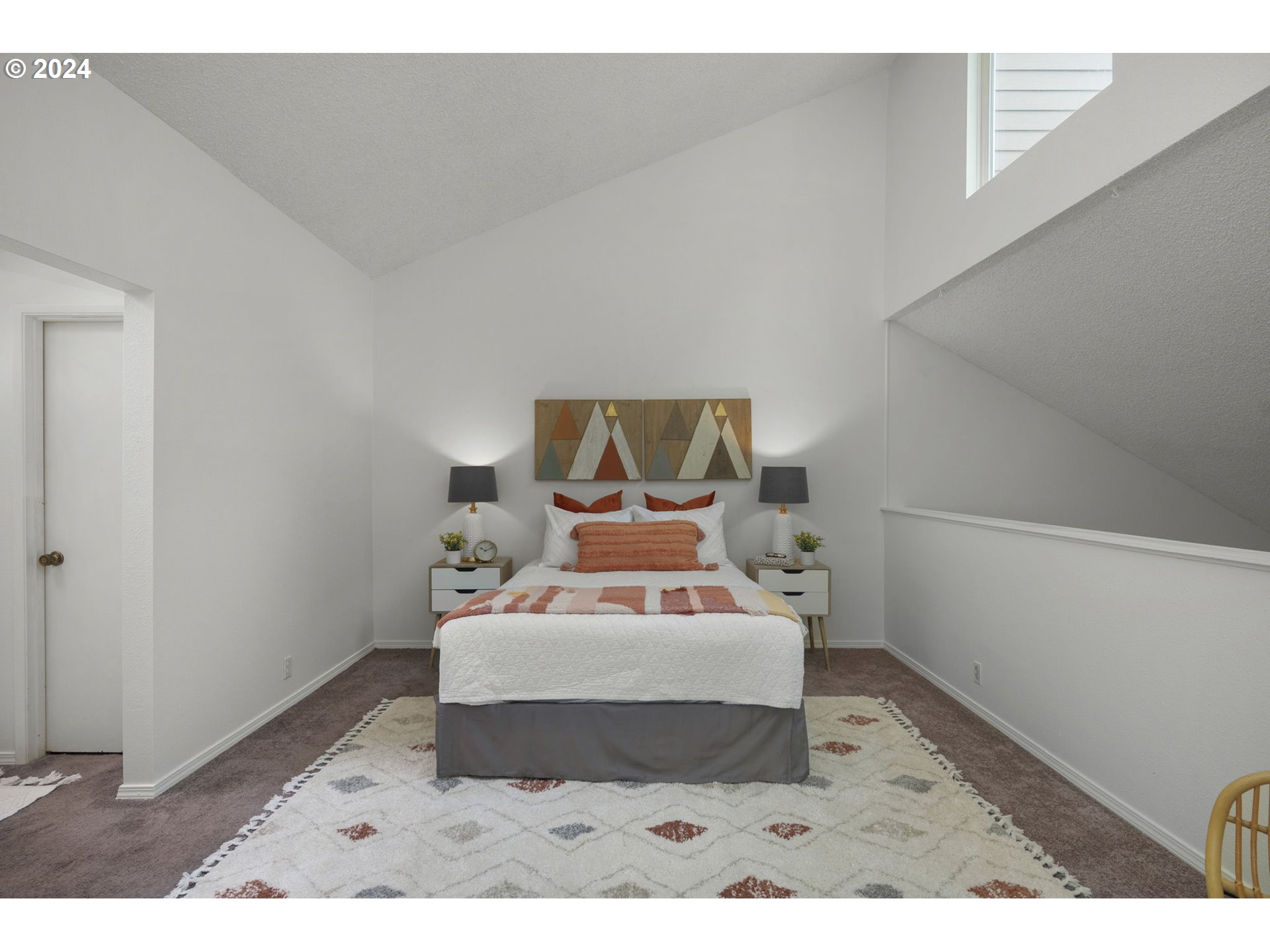 4568 Southwest Comus Place, Unit 8E Portland, OR 97219 - Photo 13 of 39 Gallery Image 13