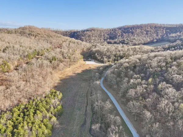 $2,599,000 | 215 Hickman Creek Road South, Hickman, TN 38567