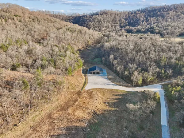$2,599,000 | 215 Hickman Creek Road South, Hickman, TN 38567