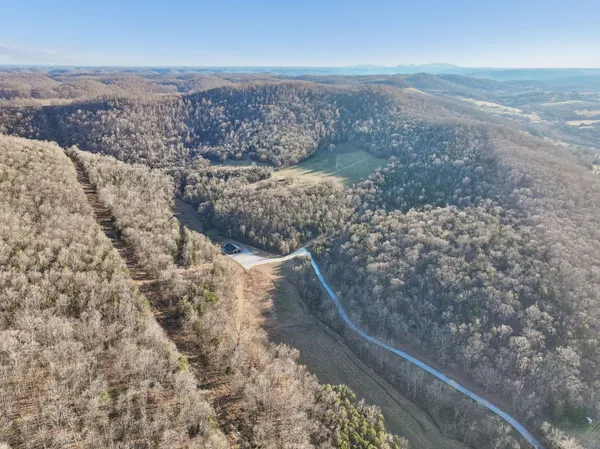 $2,599,000 | 215 Hickman Creek Road South, Hickman, TN 38567