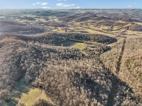 $2,599,000 | 215 Hickman Creek Road South, Hickman, TN 38567