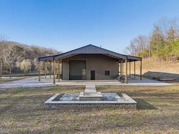 $2,599,000 | 215 Hickman Creek Road South, Hickman, TN 38567