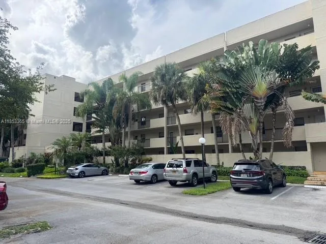 $199,900 | 3000 Northwest 42nd Avenue, Unit B505, Coconut Creek, FL 33066