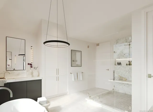 $6,995,826 | 24 Edgemarth Hill Road, Westport, CT 06880